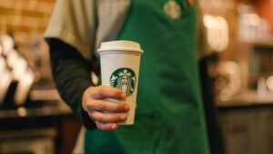 Alea's Deals Starbucks: FREE Coffee for Front-Line Responders  