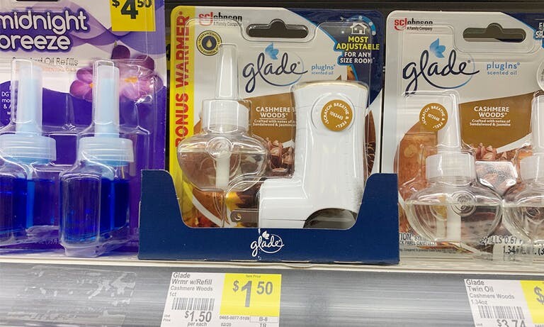 Alea's Deals $1 Glade PlugIns Scented Oil Warmer + Refill at Dollar General!  